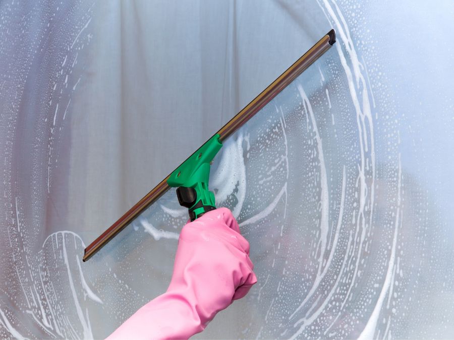 Clean Windows in Walterboro, SC From Bulls Eye Clean Windows